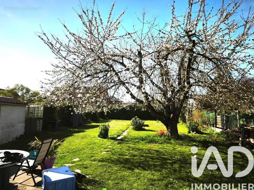 Photo 1 - Maison à GONDECOURT