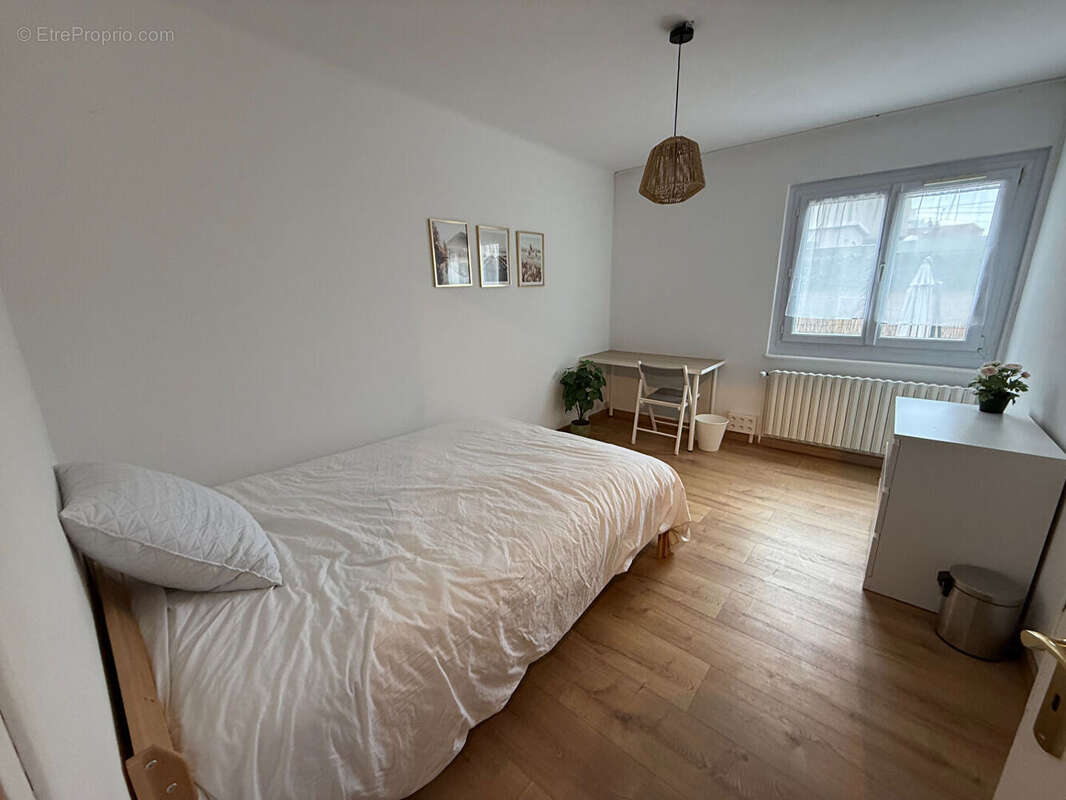 Appartement à AMBILLY