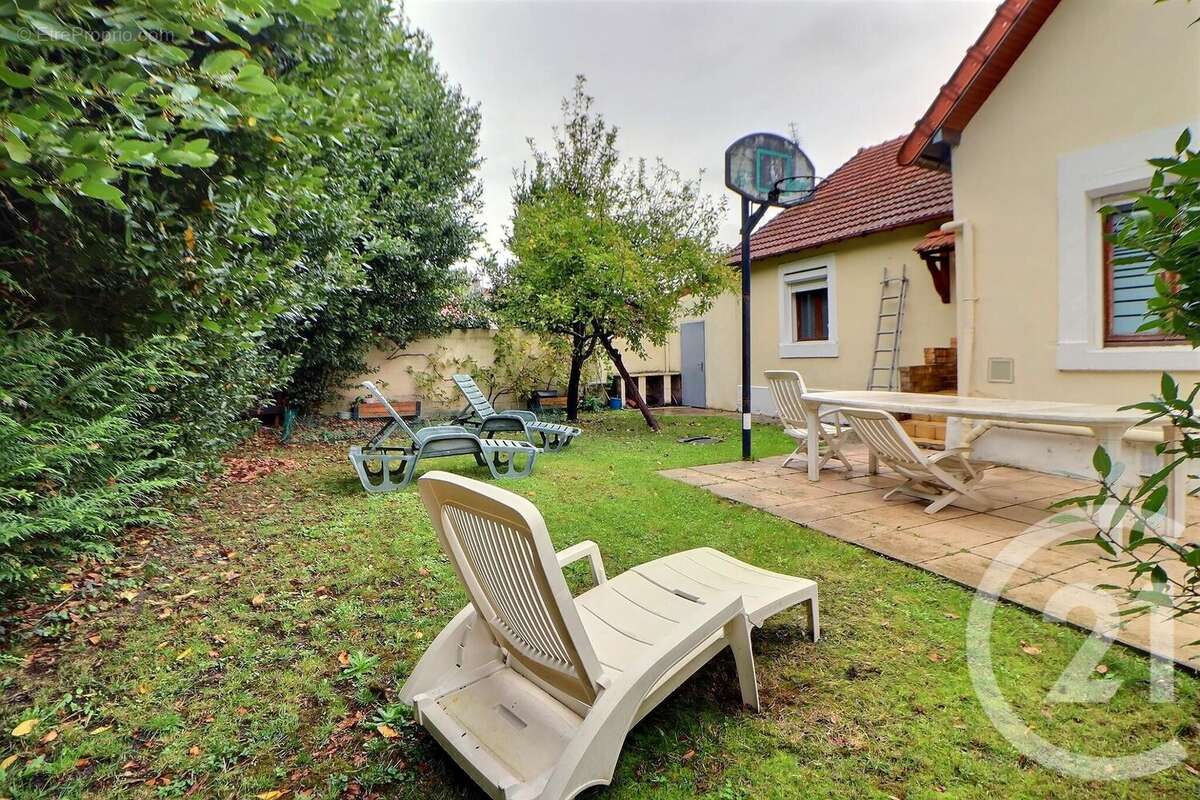 Maison à AULNAY-SOUS-BOIS