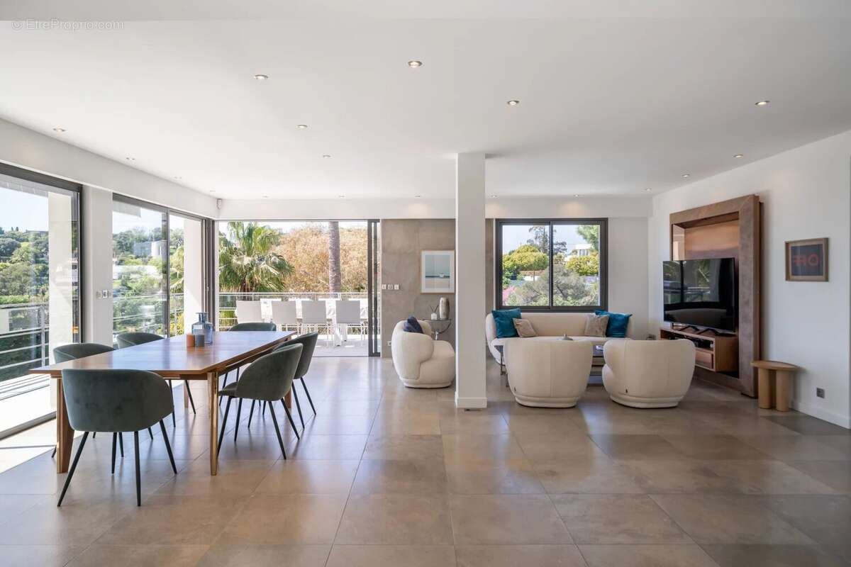 Maison à CANNES