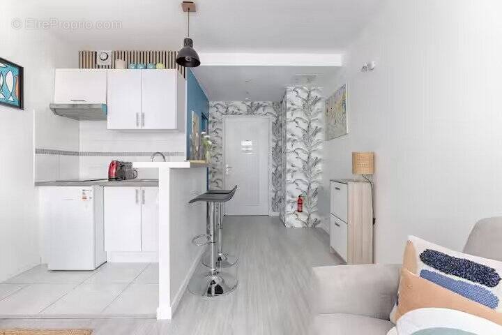 Appartement à PARIS-20E