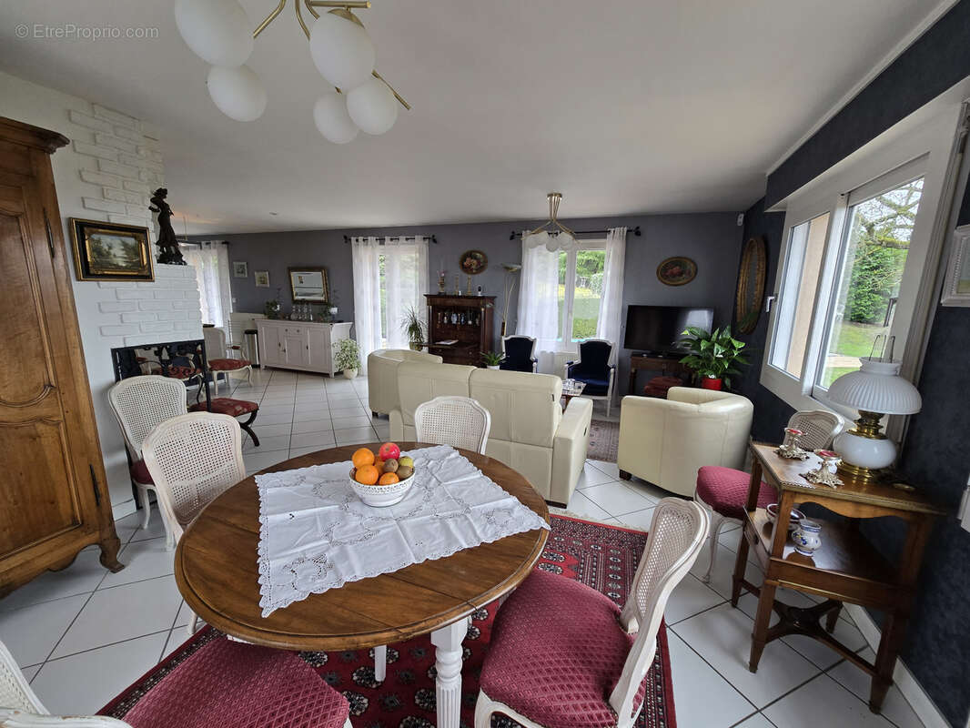 Maison à LE VERNET