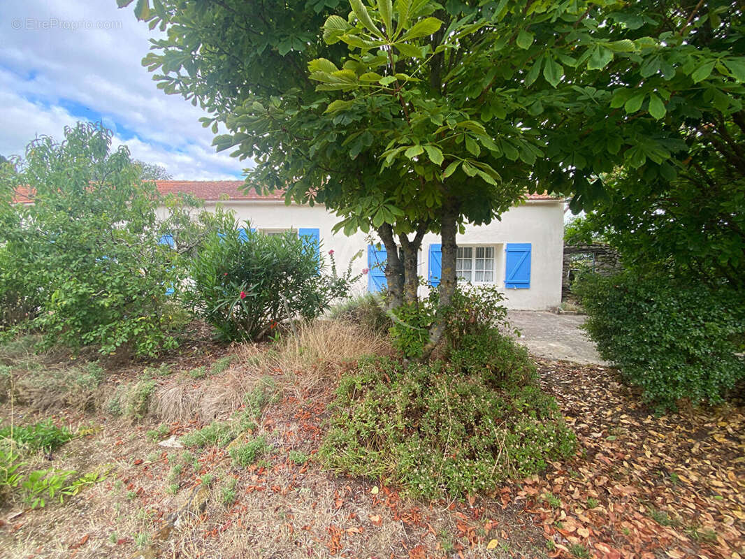 Maison  5 pièce(s) - photo 3