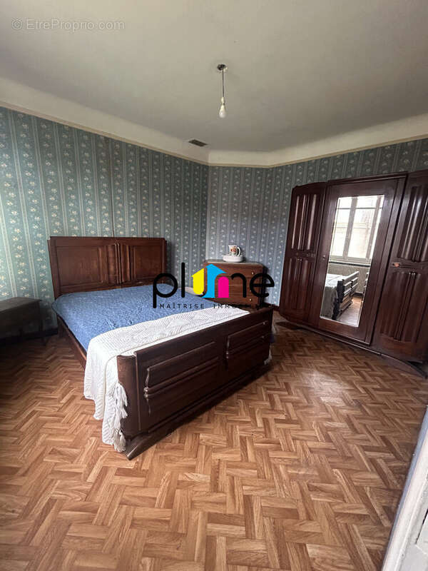 Maison à AVERDOINGT