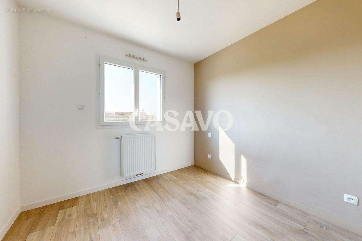 Vente Maison 4 pièces de 84m² - 77124 Chauconin-Neufmontiers - photo 6