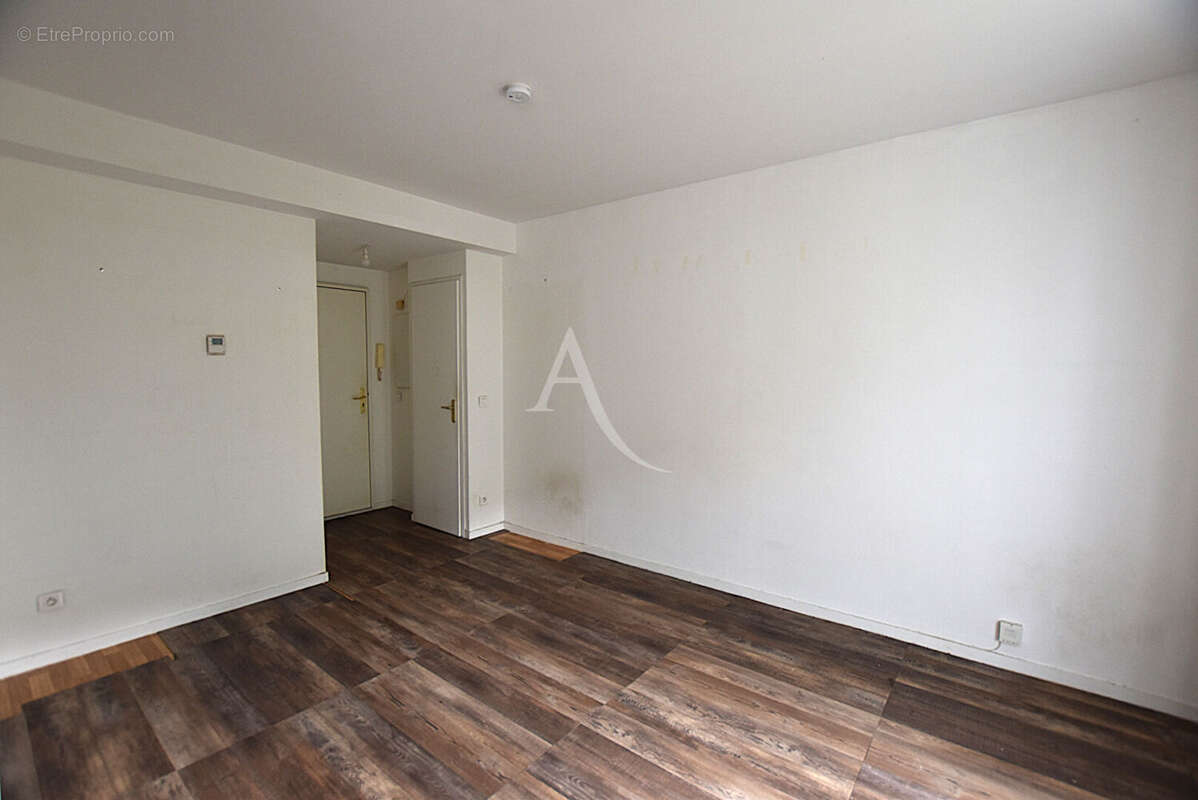 Appartement à SAVIGNY-LE-TEMPLE