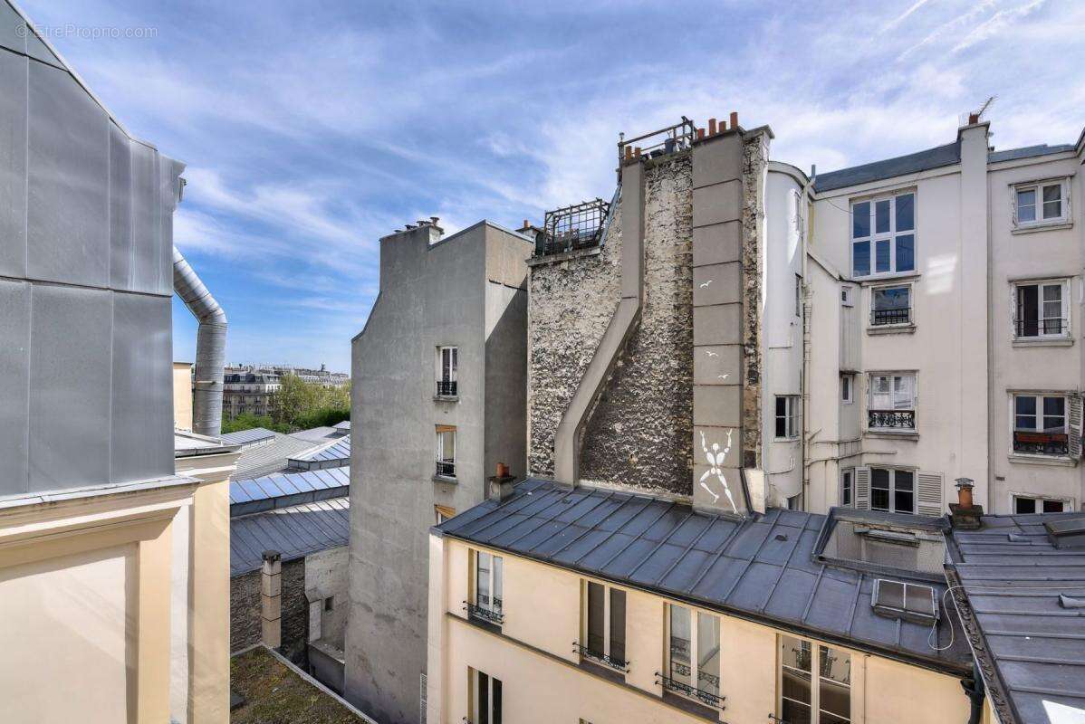 Paris 10 - rue des petits hotels - 2 pieces -lumineux -calme - photo 7