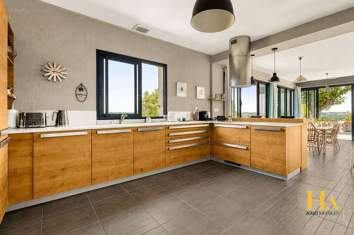 Maison à DREMIL-LAFAGE