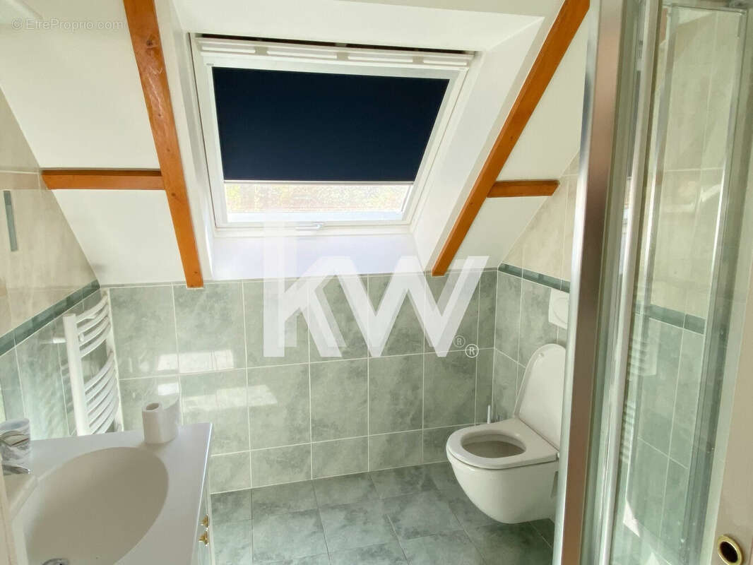 Maison 106 m² à Saint-Remy-L'honore  - photo 8