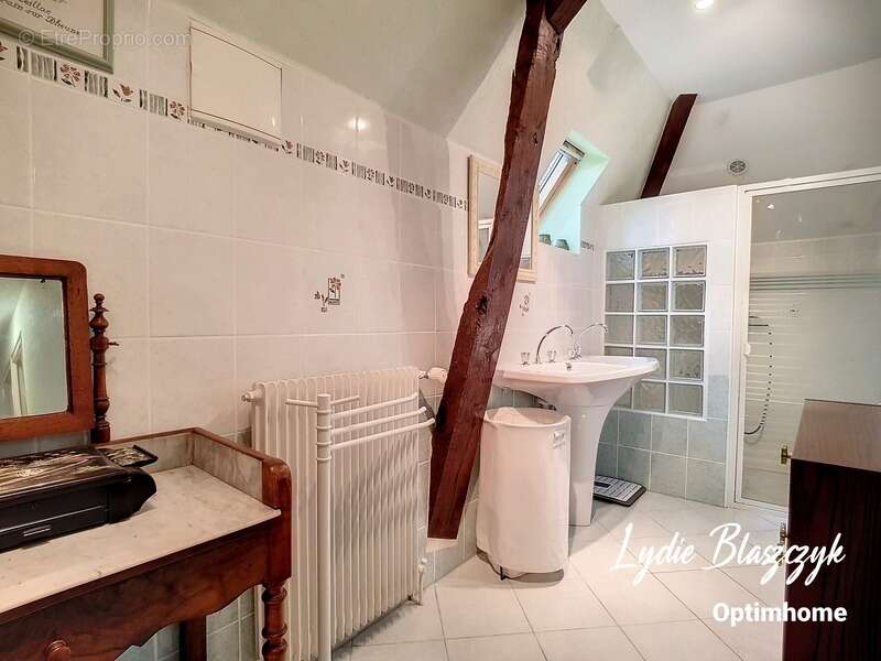 Maison à SAINT-LEGER-SUR-DHEUNE