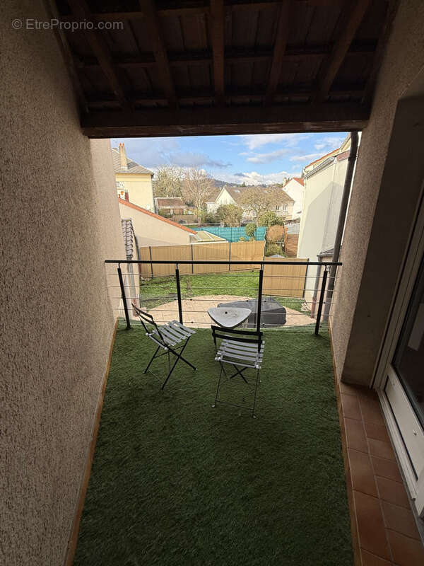 Maison d'architecte de 300m2 sur un terrain de 5.79 ares avec jardin et garage - photo 16