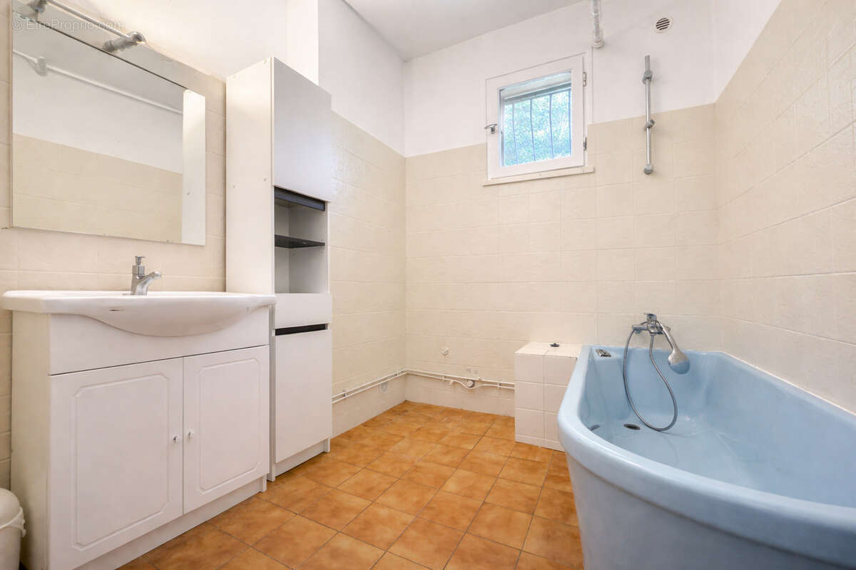 Maison à AIGUES-VIVES