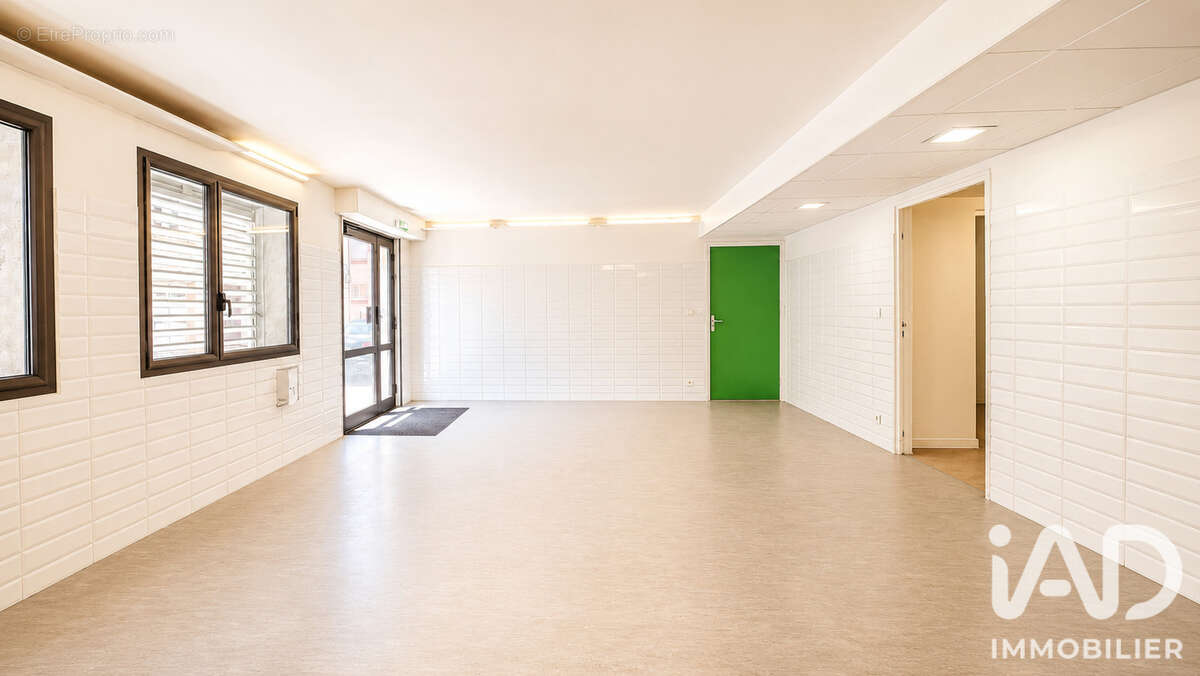 Commerce 171 m² à Perpignan  - photo 3