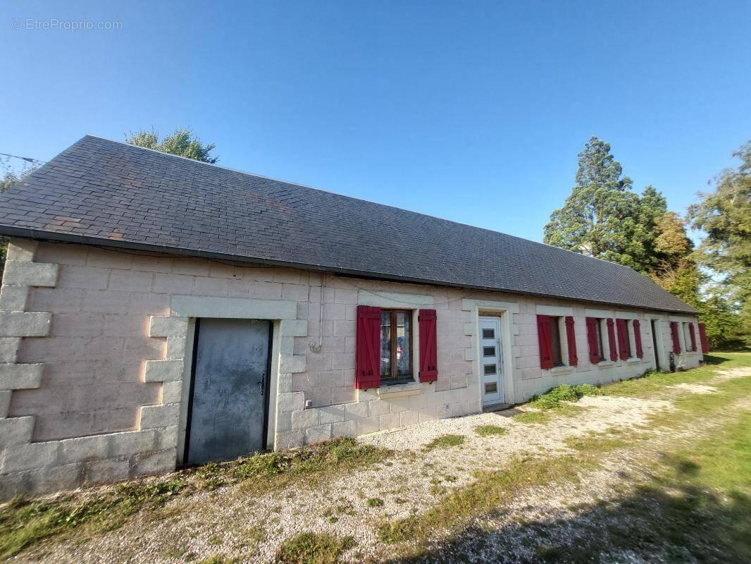 Maison à NEAUFLES-AUVERGNY