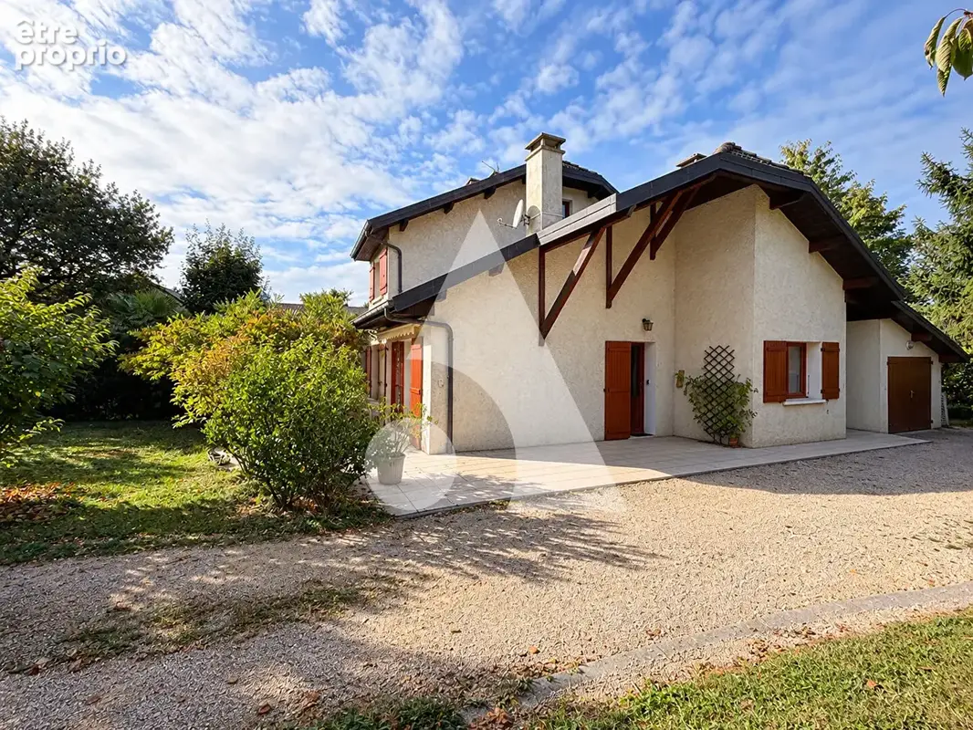 MOUXY  Maison mitoyenne avec jardin et beau potentiel - photo 1