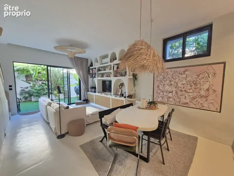 - maison de ville T4 - 3 chambres - terrasses - parfait état -