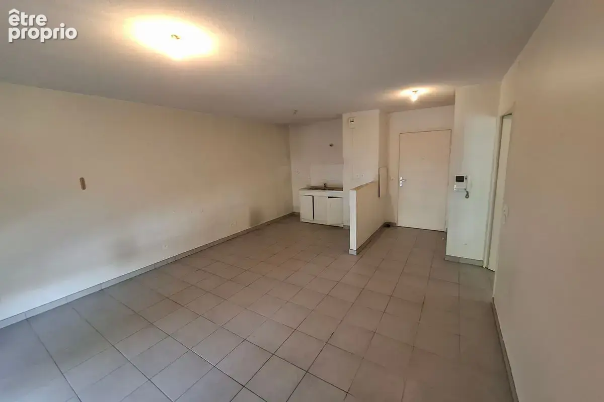 T2 de 45 m² à Oullins-Pierre-Bénite au prix de vente de 99 500 € - photo 2