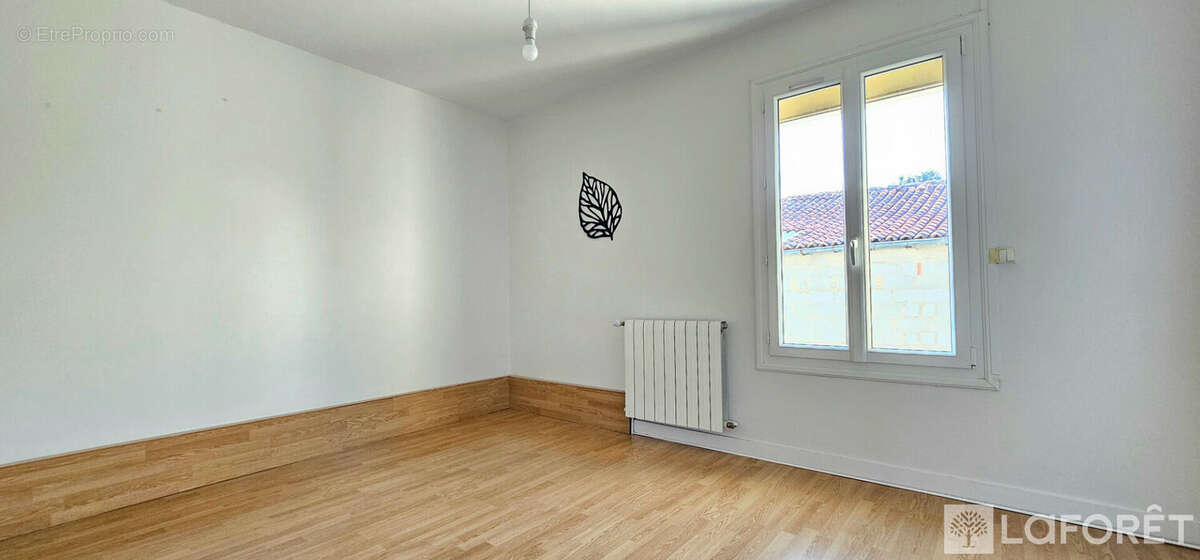 Maison à SAINTES
