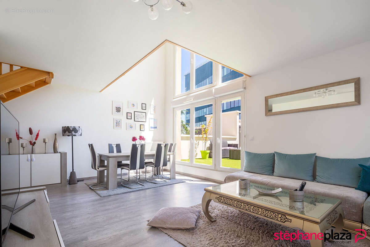 Appartement à COLOMBES