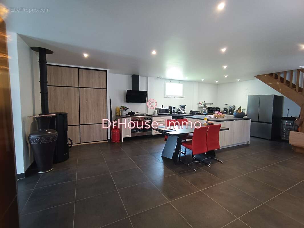 Maison à SAINT-MALO-DES-TROIS-FONTAINES