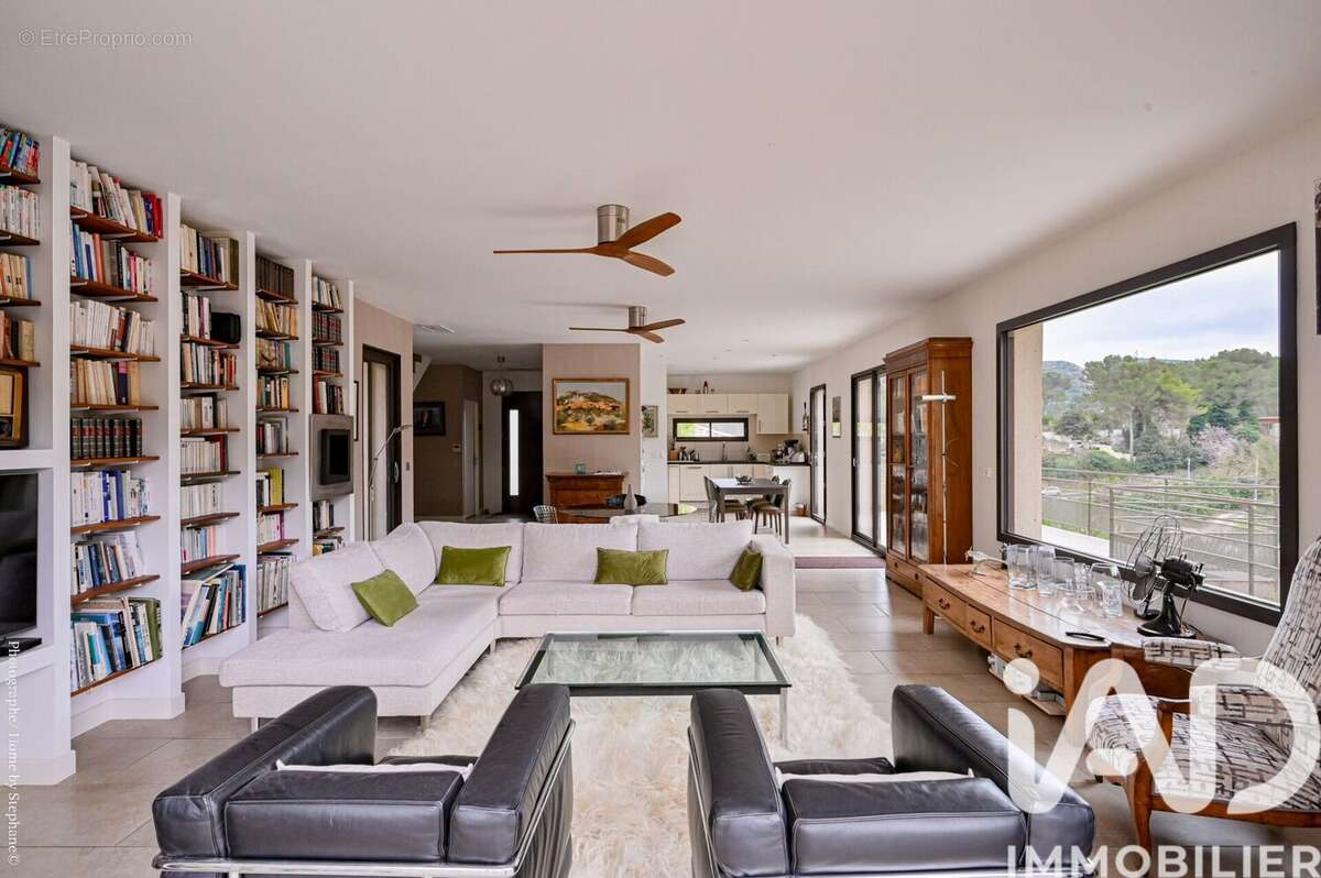 Photo 5 - Maison à PEYPIN