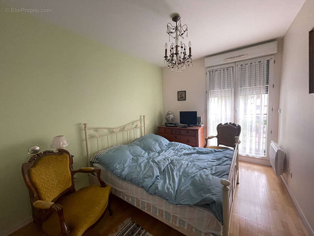 Appartement à SURESNES