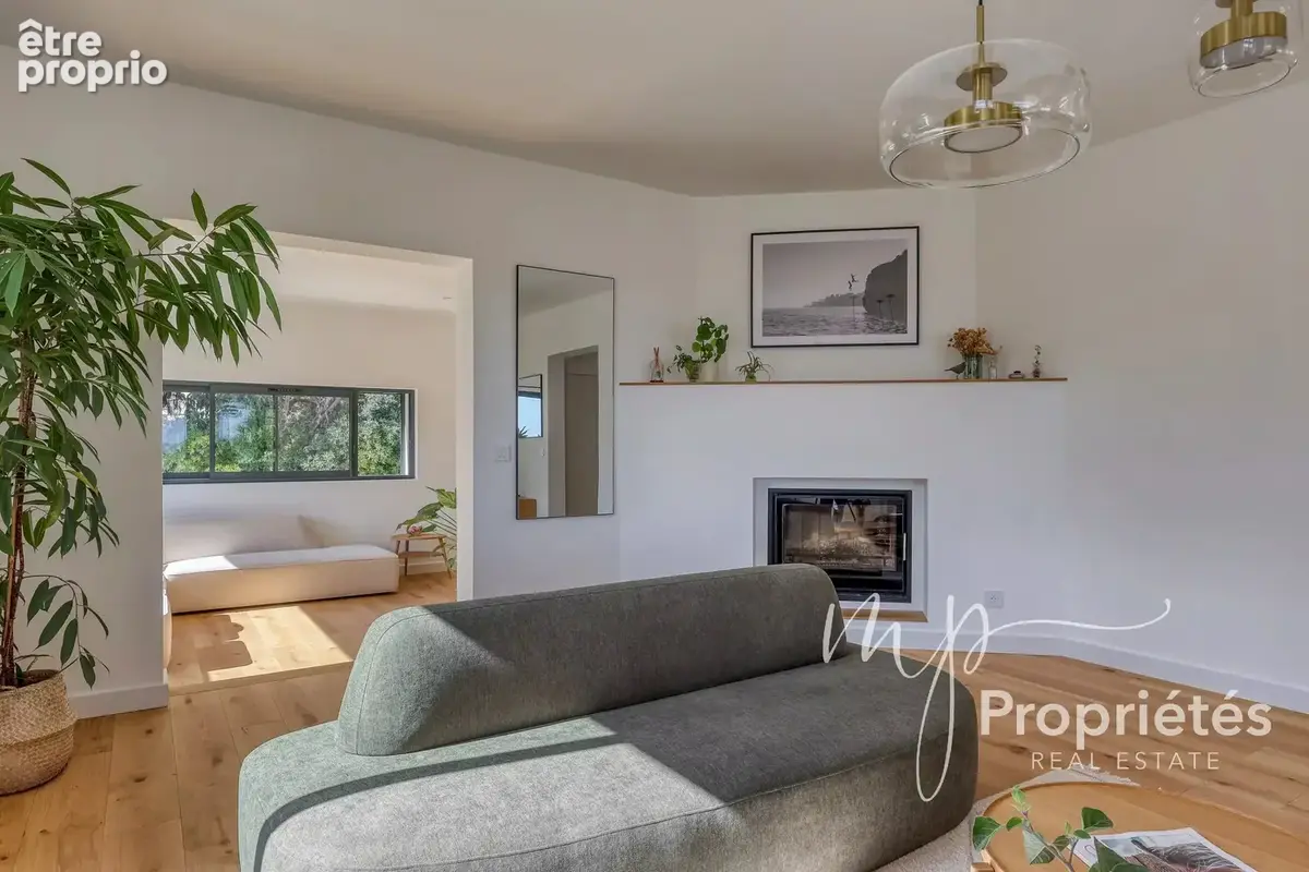 À VENDRE – Cavalaire-sur-Mer – Villa contemporaine avec vue mer 4 suites et prestations haut de gamme - photo 16