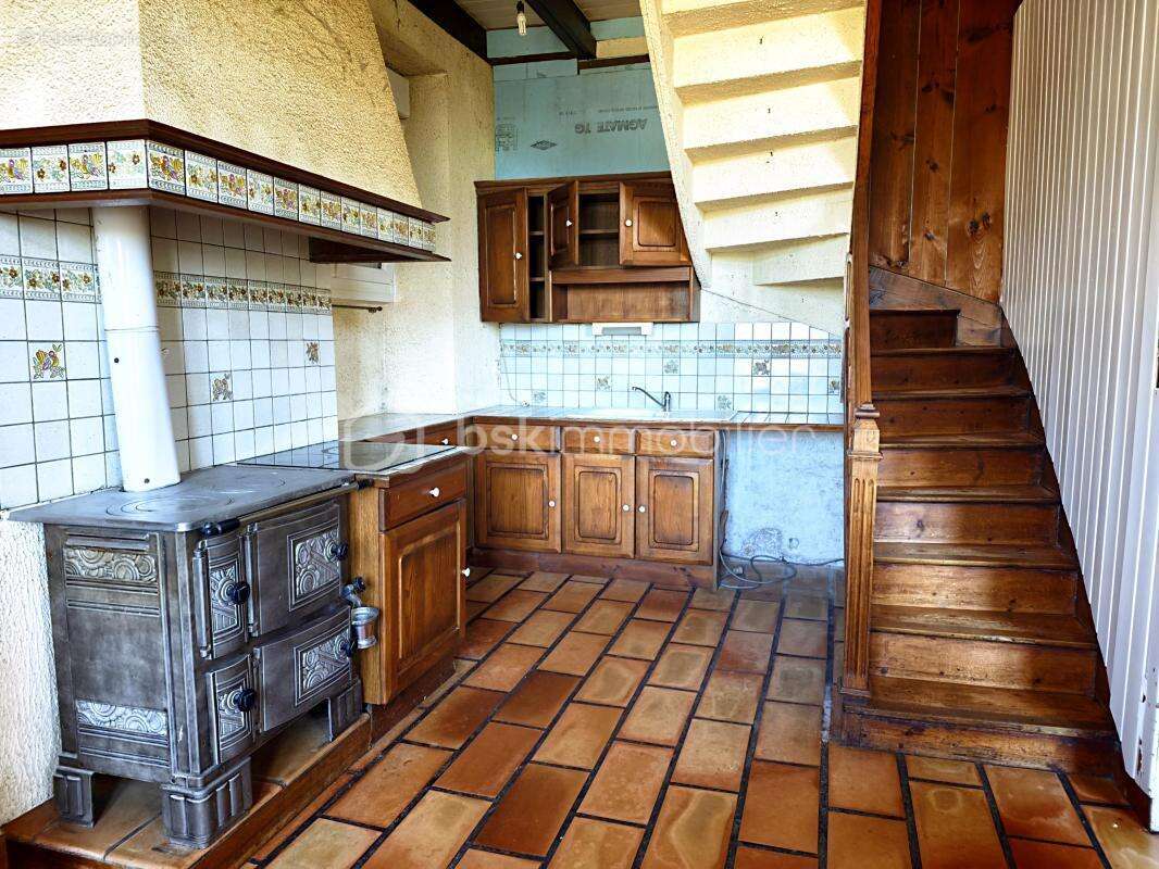 Charmante petite maison à rénover à moins de 500 mètres des plages - photo 7
