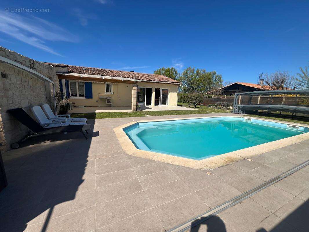 Maison à SAINT-LOUBES