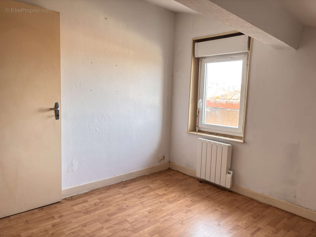 Châtel-Guyon appartement Studio à rénover - photo 2