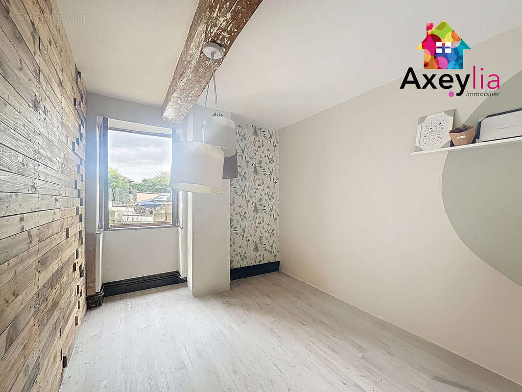A vendre - secteur briennon  - maison 3 chambres 2 garages - photo 4