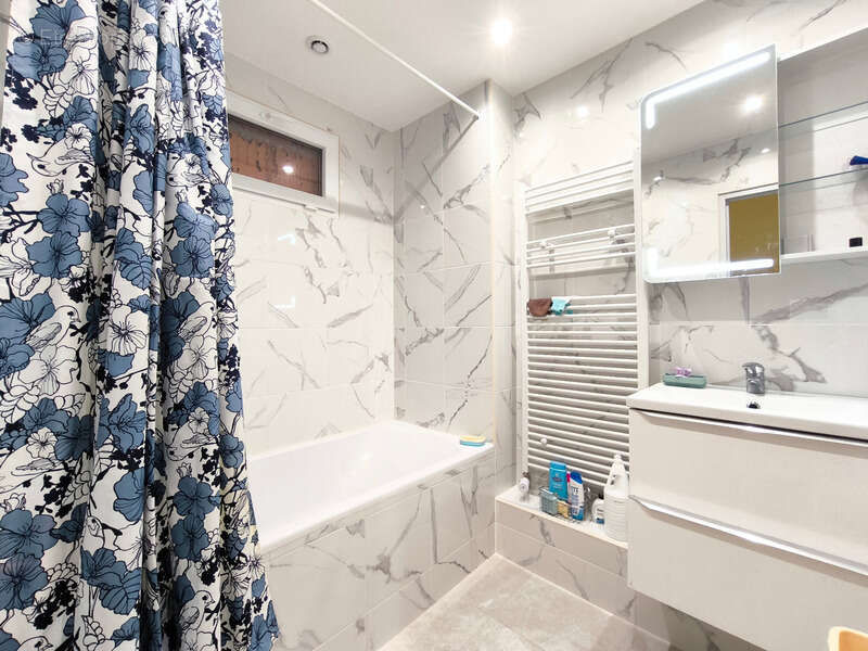 Maison à NANTERRE
