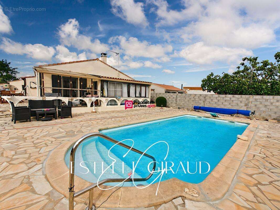 Au Somail : Villa 4 faces avec piscine, rénovée, prête à vivre - photo 2