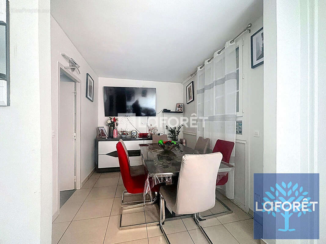 Maison à VIGNEUX-SUR-SEINE