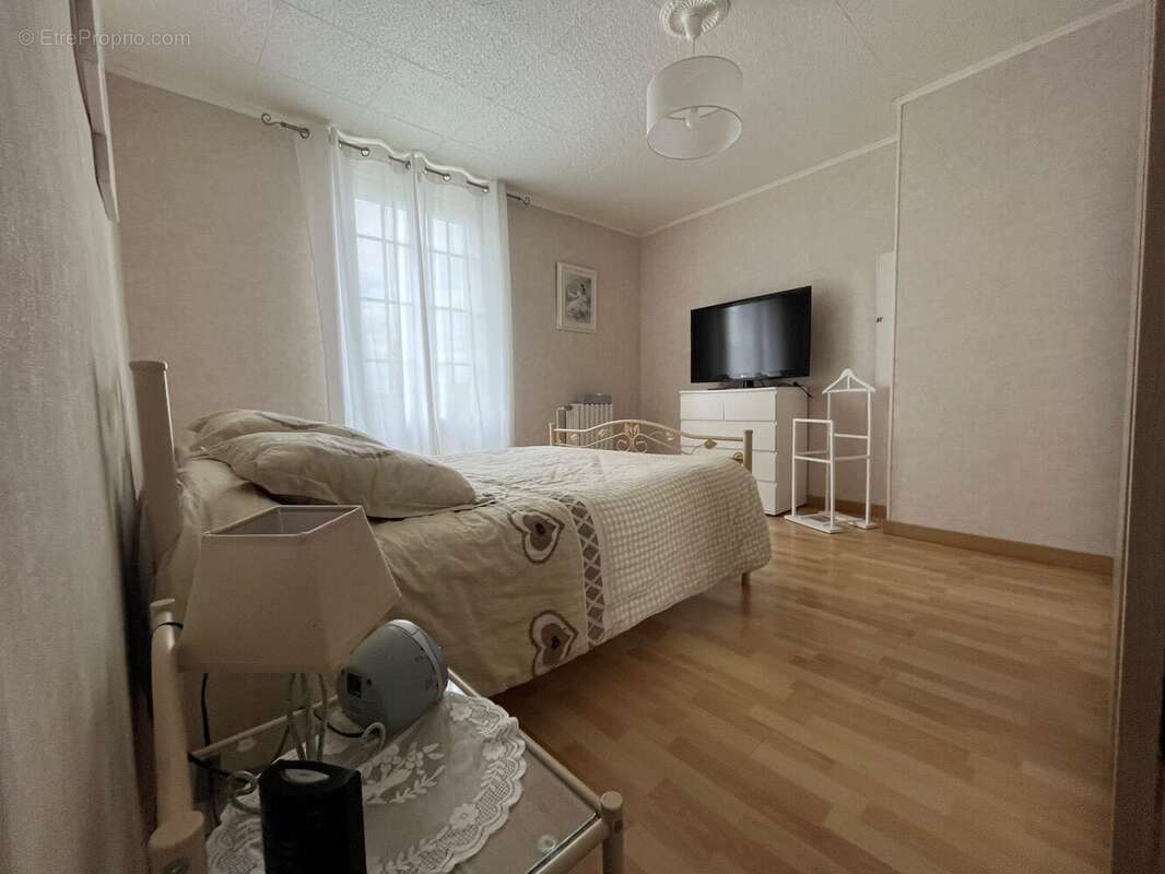 Maison 123 m² à Les Ulmes  - photo 6