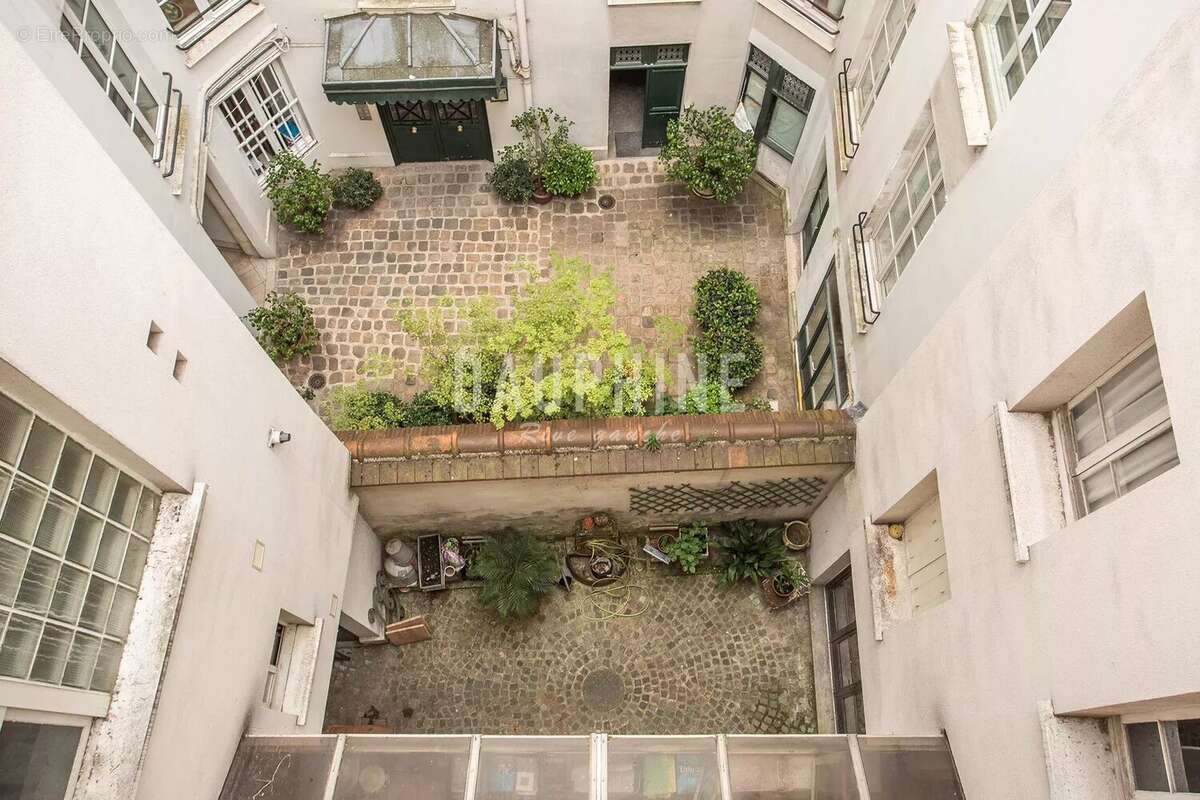 Appartement à PARIS-7E