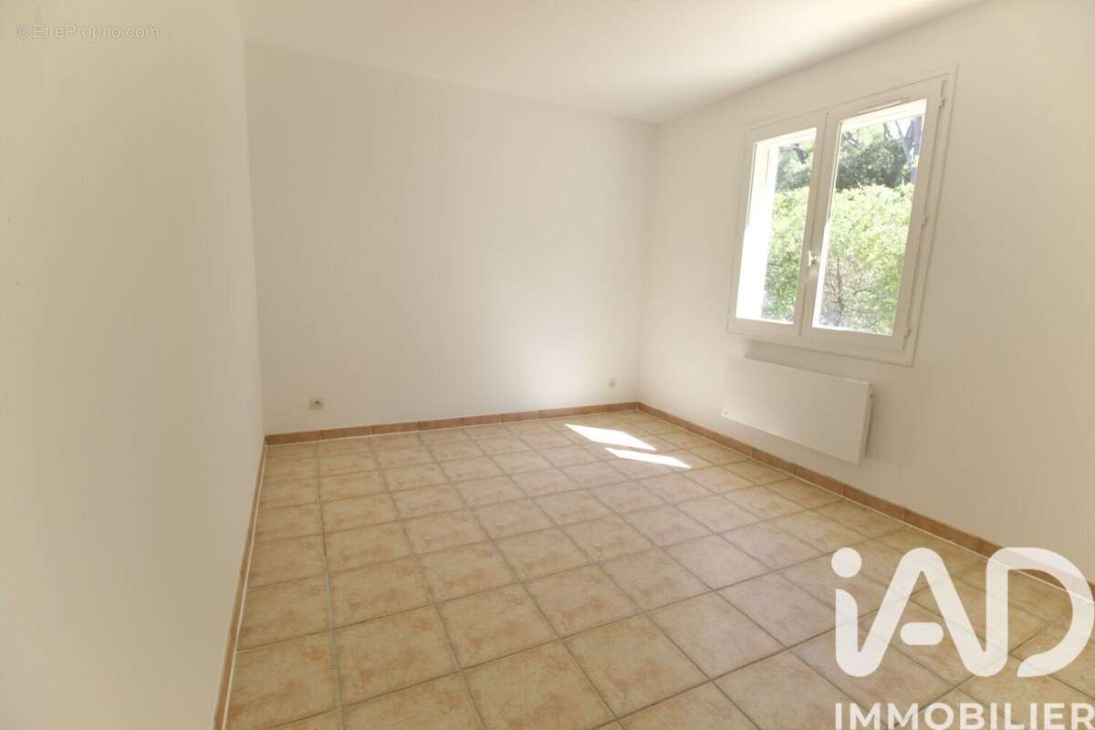Maison 123 m² à Lambesc  - photo 8
