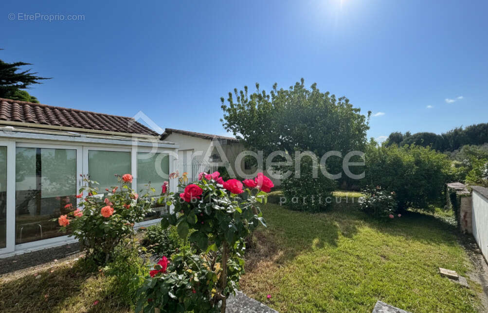 Maison à VAUX-SUR-MER