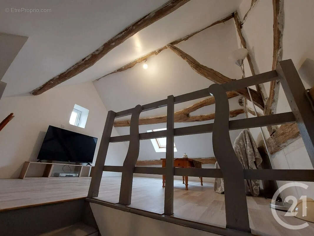 Maison à SOUGERES-EN-PUISAYE