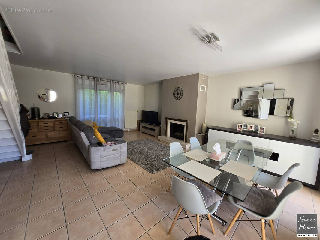 Maison à MAGNY-LES-HAMEAUX