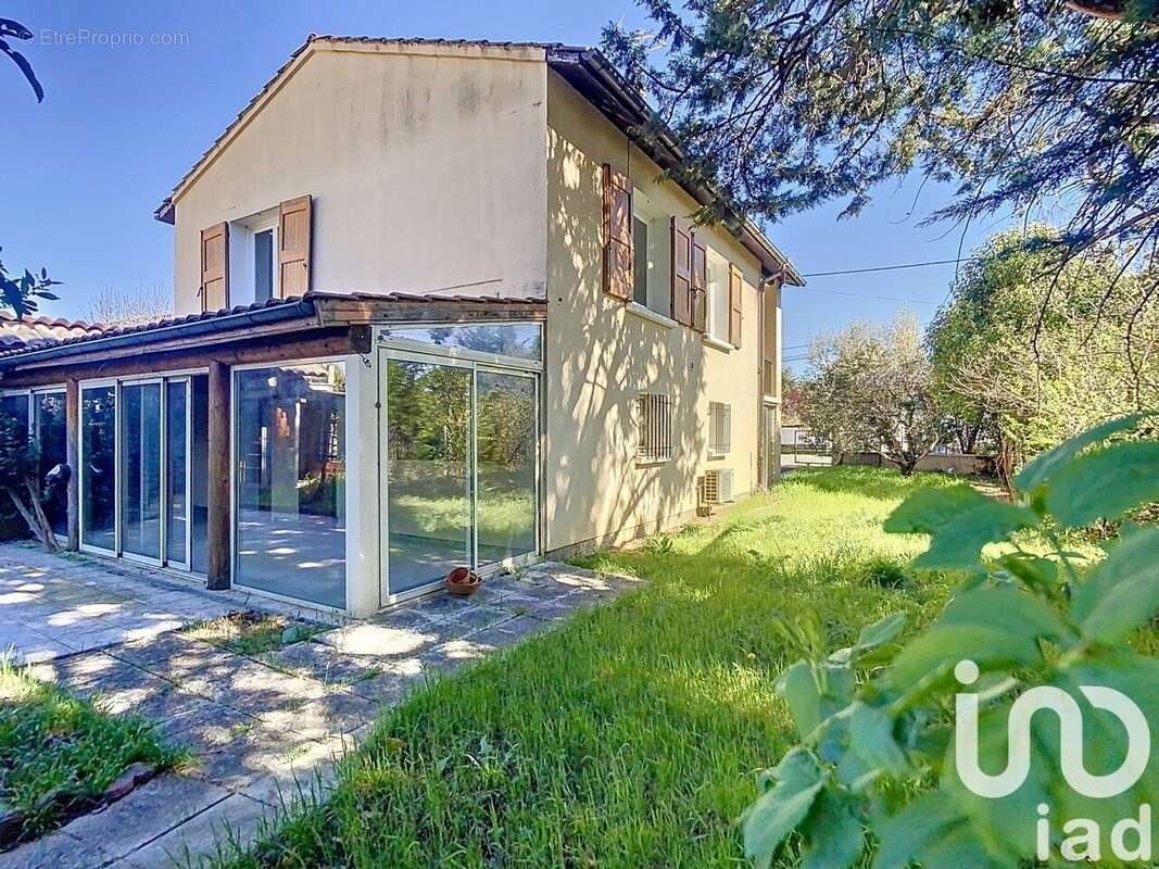 Photo 3 - Maison à PEYRUIS