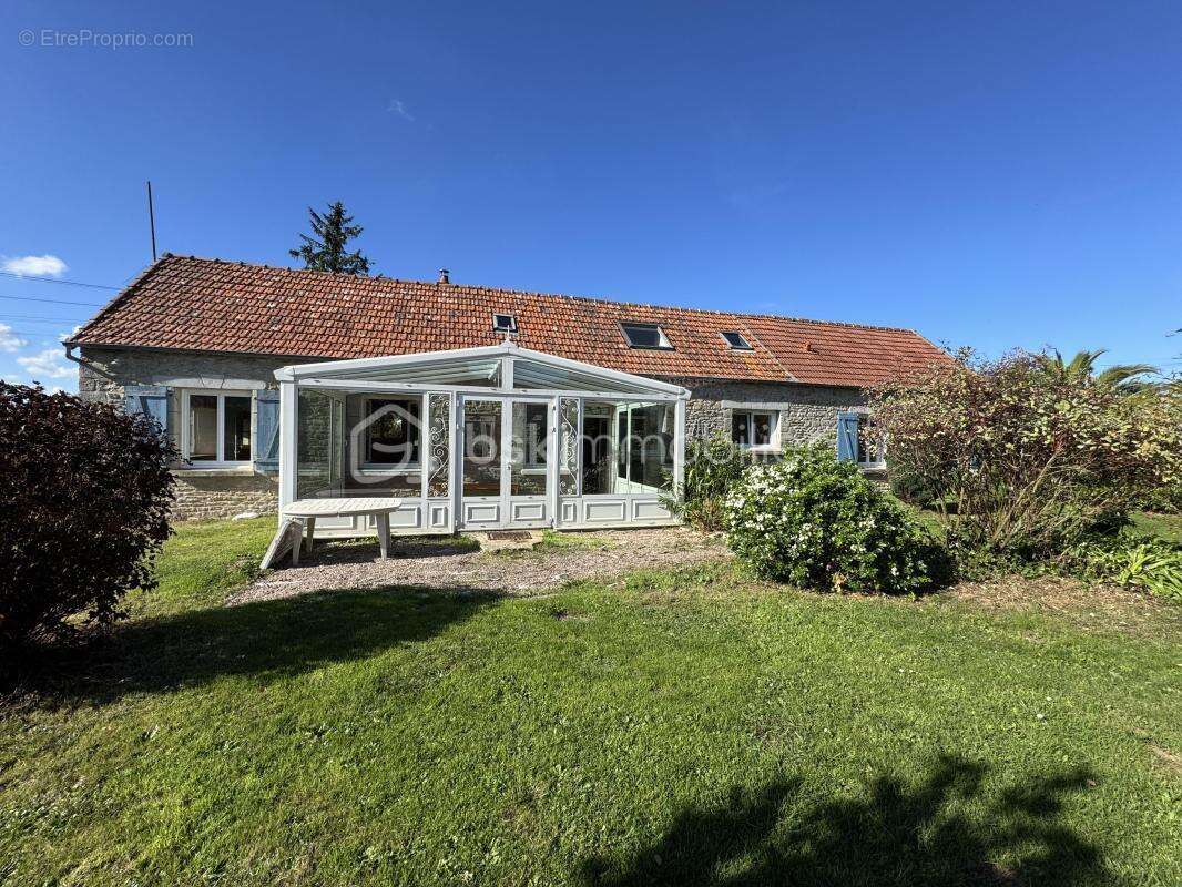 Belle maison en pierres 3 chambres + Jardin / Parking / Portail motorisé - photo 17