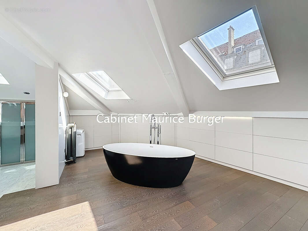 Appartement à PARIS-2E