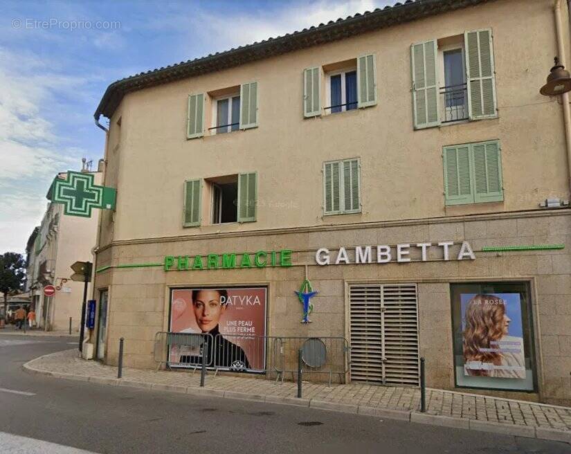 Appartement à COGOLIN