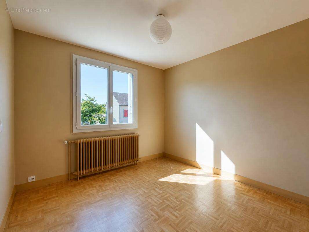 Maison de 6 pièces de 72 m² située à Semoy - photo 5