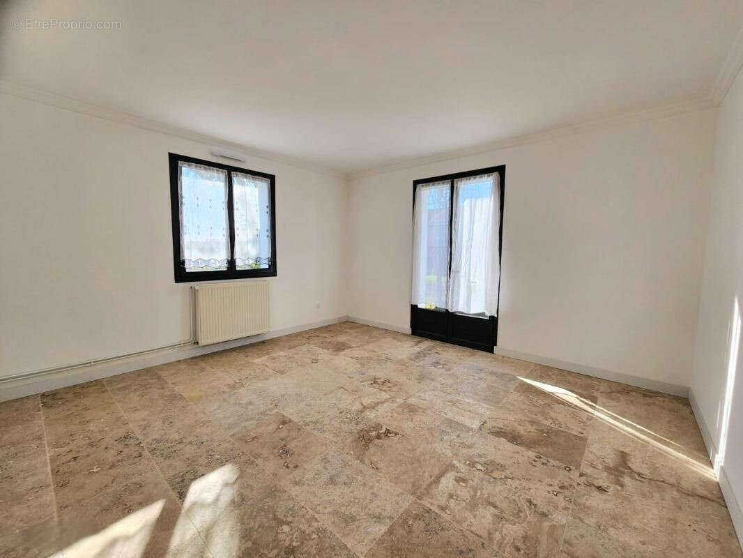 Maison 194m2 hab. - 6 chambres - garage - terrain - photo 13