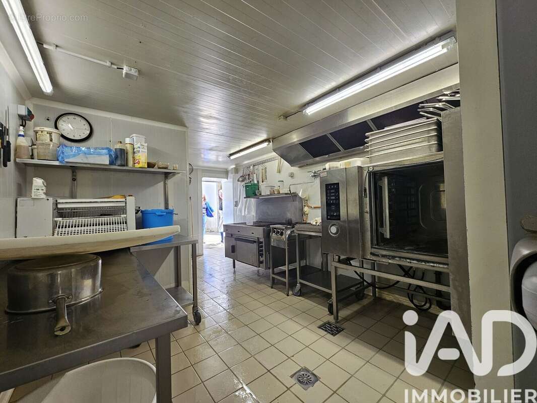 Photo 6 - Commerce à CLAIRVAUX-LES-LACS