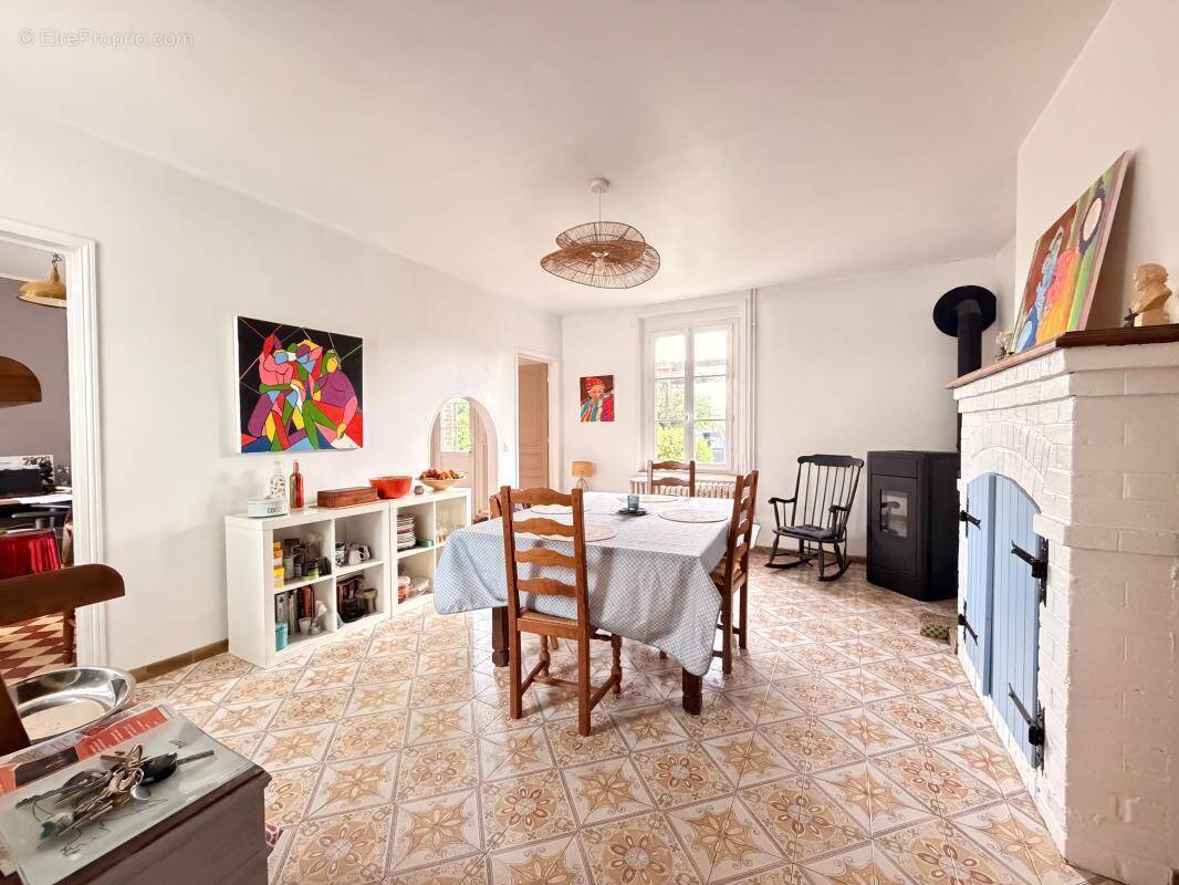 Maison à MAREST-SUR-MATZ