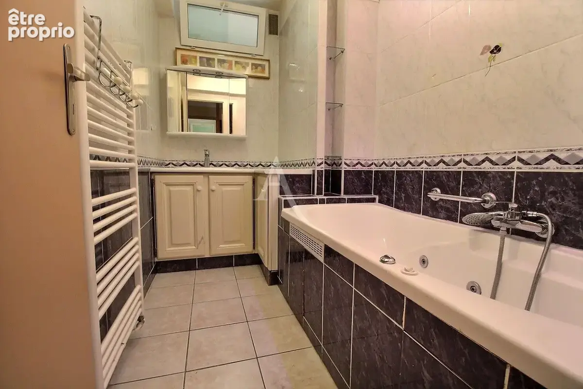 Appartement 4 pièces de 85 m² avec grand balcon et faibles charges - photo 7