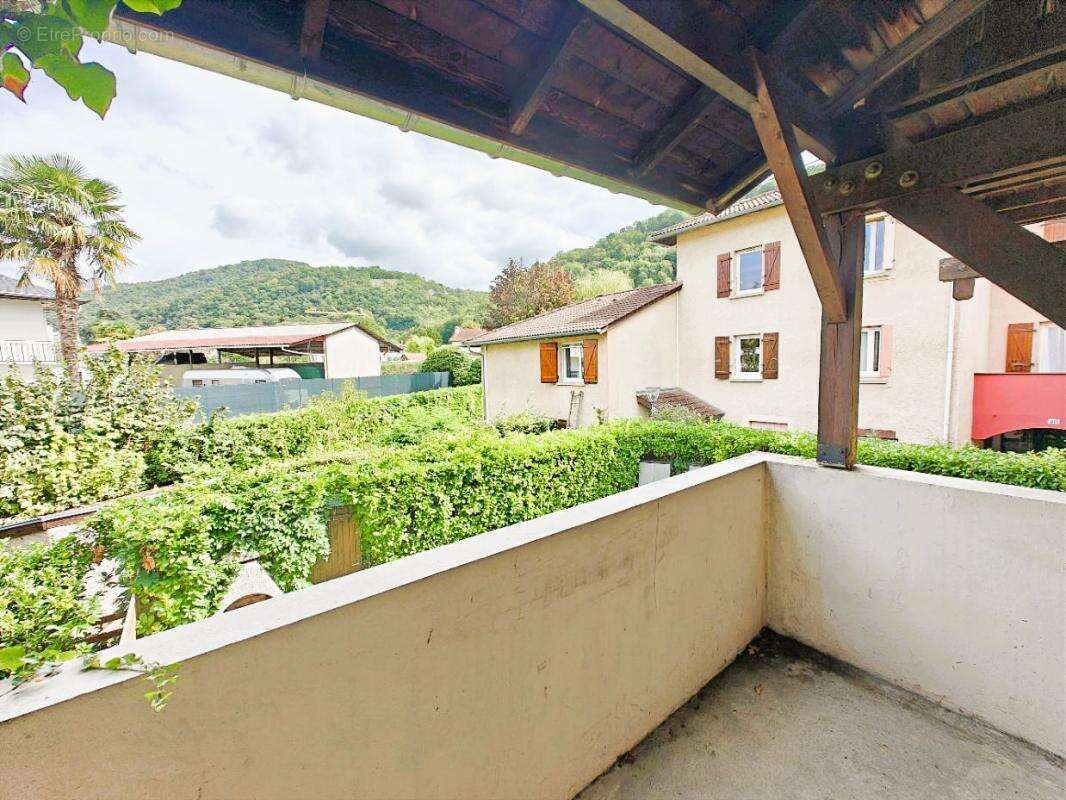 Appartement à GIERES